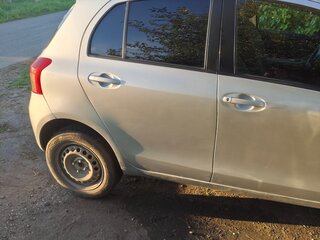 2008 Toyota Yaris II, серый, 590000 рублей, вид 5