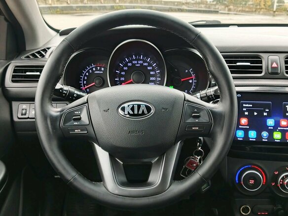 2015 Kia Rio 6-speed III, чёрный, 840000 рублей - вид 14