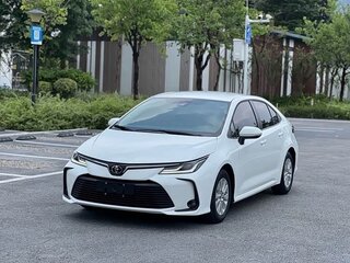 2023 Toyota Corolla XII (E210), белый, 1950900 рублей, вид 1