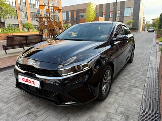 2022 Kia K3 II Рестайлинг, чёрный, 2480000 рублей, вид 4