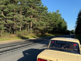 1988 Lada (ВАЗ) 2105, бежевый, 400000 рублей, вид 4