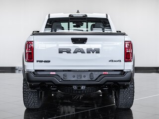 2025 Ram 1500 RHO V Рестайлинг, белый, 10790000 рублей, вид 5