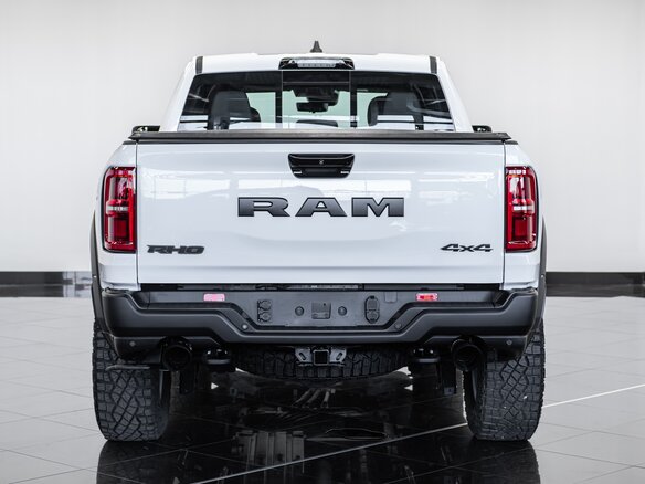 2025 Ram 1500 RHO V Рестайлинг, белый, 10790000 рублей - вид 4