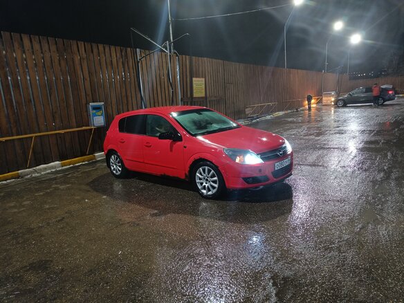 2004 Opel Astra H, красный, 235000 рублей - вид 7