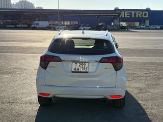 2018 Honda Vezel I Рестайлинг, белый, 2199990 рублей, вид 5
