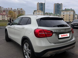 2016 Mercedes-Benz GLA 200 I (X156), белый, 1850000 рублей, вид 4
