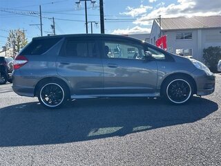 2015 Honda Fit Shuttle I Рестайлинг, серый, 970000 рублей, вид 4