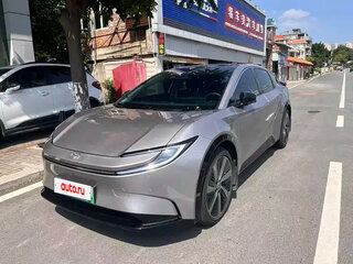 2025 Toyota bZ5 550, серый, 3780208 рублей, вид 3
