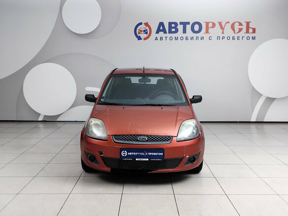 2007 Ford Fiesta Mk5, красный, 261000 рублей - вид 2