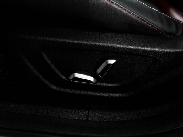 2023 Geely Coolray I Рестайлинг, белый, 2099000 рублей - вид 12