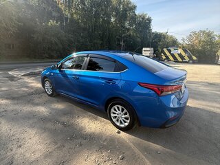2017 Hyundai Solaris II, синий, 1250000 рублей, вид 4