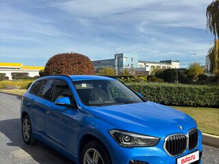 2021 BMW X1 20i xDrive II (F48) Рестайлинг, синий, 3700000 рублей, вид 4