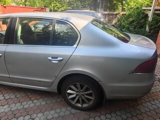 2013 Skoda Superb II Рестайлинг, серый, 700000 рублей, вид 5