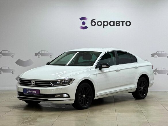 2019 Volkswagen Passat B8, белый, 1900000 рублей