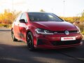 2020 Volkswagen Golf GTI VIII, пурпурный, 2395000 рублей - вид 1