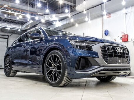 2018 Audi Q8 55 TFSI I (4M), синий, 5500000 рублей, вид 5