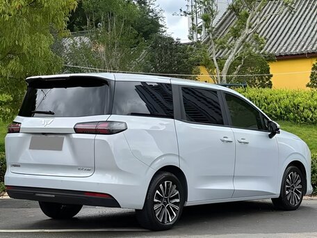 2026 Wuling Starlight 730, серебристый, 2380000 рублей, вид 4