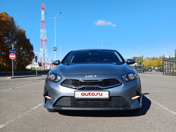 2022 Kia Ceed III Рестайлинг, серый, 2150000 рублей