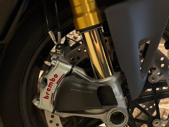 2022 Ducati Panigale V4, чёрный, 4100000 рублей - вид 22