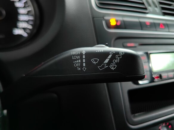 2012 Volkswagen Polo V, белый, 620000 рублей - вид 14