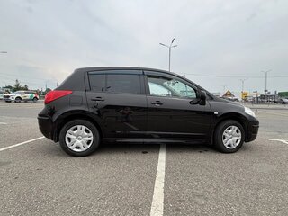 2012 Nissan Tiida I Рестайлинг, коричневый, 980000 рублей, вид 4