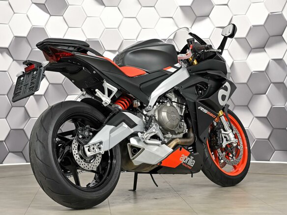 2021 Aprilia RS 660, чёрный, 977000 рублей - вид 6