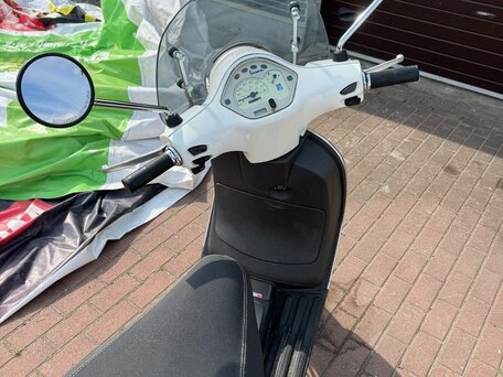 2012 Vespa LX 50, белый, 342592 рублей, вид 2