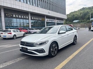 2023 Volkswagen Bora IV (China Market) Рестайлинг, белый, 1725000 рублей, вид 1