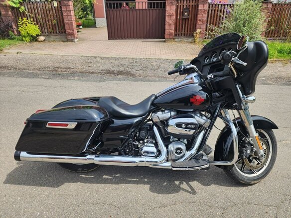 2019 Harley-Davidson Electra Glide, чёрный, 1316025 рублей - вид 9