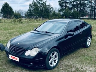 2002 Mercedes-Benz C-Класс 180 II (W203), чёрный, 450000 рублей, вид 1