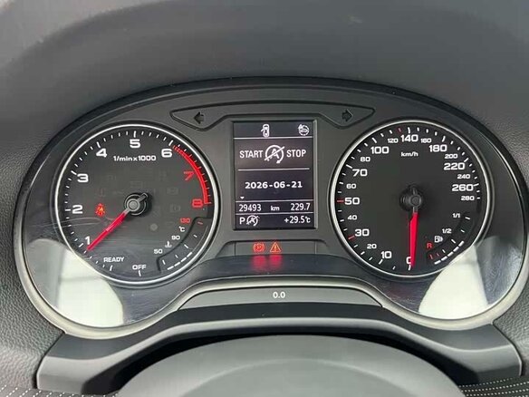 2023 Audi Q2 L 35 TFSI I Рестайлинг, белый, 1650000 рублей - вид 13
