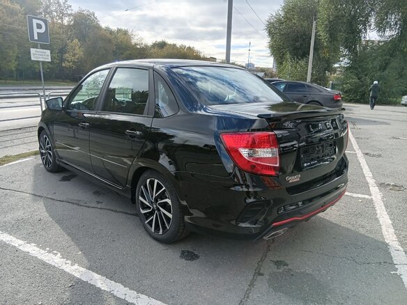 2026 Lada (ВАЗ) Granta Sport I Рестайлинг, чёрный, 1637000 рублей - вид 13