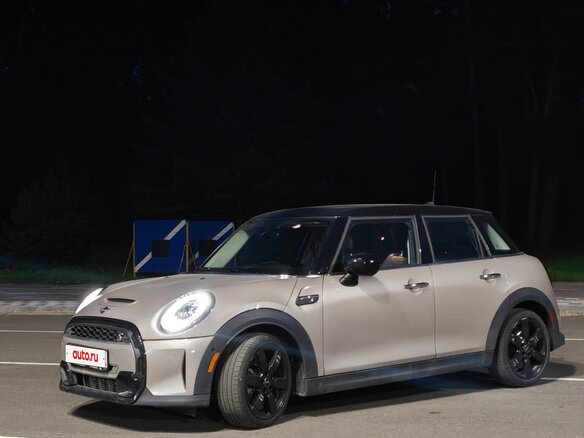 2021 Mini Hatch Cooper S III (F55/F56) Рестайлинг 2, серый, 2500000 рублей