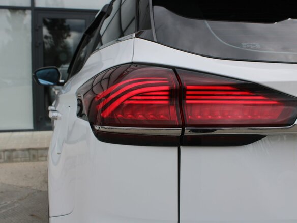 2024 Geely Atlas Pro, белый, 1825000 рублей - вид 9