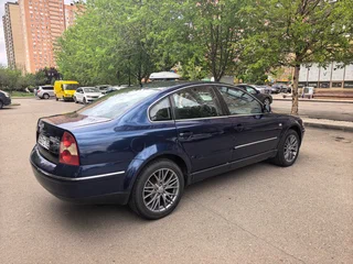 2002 Volkswagen Passat B5 Рестайлинг, синий, 310000 рублей, вид 1