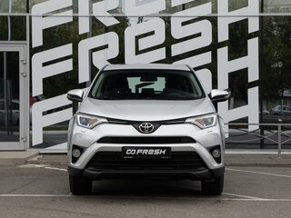2016 Toyota RAV4 IV (XA40) Рестайлинг, серебристый, 2015000 рублей, вид 3
