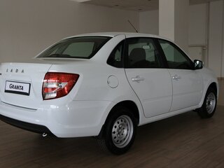 2026 Lada (ВАЗ) Granta I Рестайлинг, белый, 1098000 рублей, вид 4