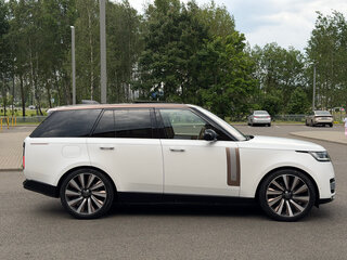 2022 Land Rover Range Rover P530 MHEV V, белый, 14100000 рублей, вид 4