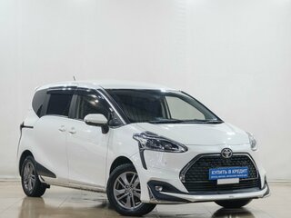 2020 Toyota Sienta II Рестайлинг, белый, 1799000 рублей, вид 1