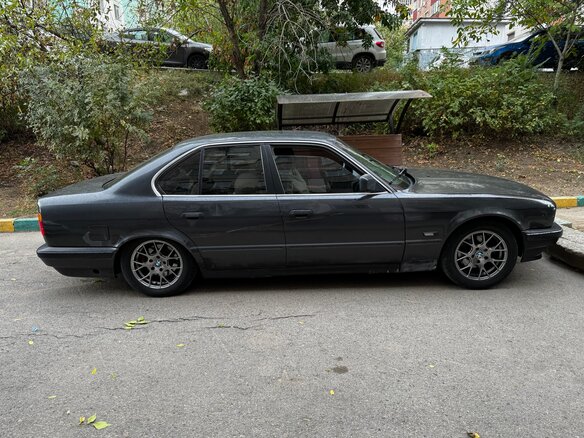 1992 BMW 5 серии 525i III (E34), серый - вид 17