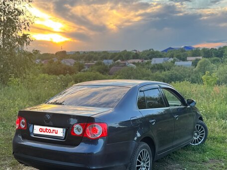 2005 Volkswagen Jetta V, синий, 450000 рублей, вид 5