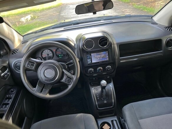 2011 Jeep Compass I Рестайлинг, серый, 799000 рублей - вид 3