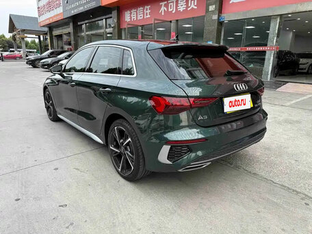 2022 Audi A3 Sportback 35 TFSI IV (8Y), зелёный, 1650000 рублей, вид 3