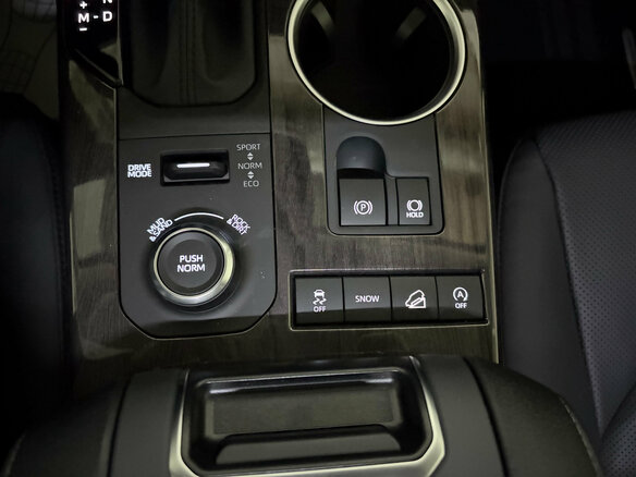 2025 Toyota Highlander IV (XU70), чёрный, 5350000 рублей - вид 23