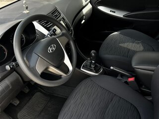 2016 Hyundai Solaris I Рестайлинг, серый, 960000 рублей, вид 5