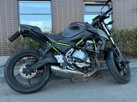 2019 Kawasaki Z 650, чёрный, 550000 рублей, вид 1