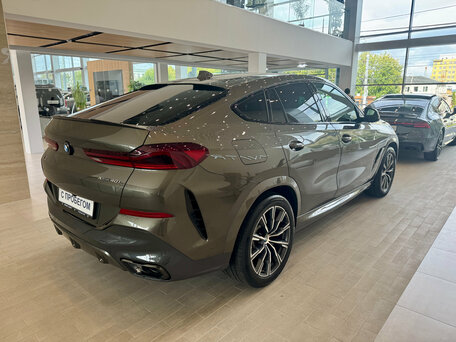 2020 BMW X6 40i III (G06), зелёный, 7049990 рублей, вид 5