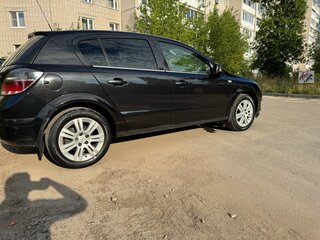 2011 Opel Astra H Рестайлинг, чёрный, 430000 рублей, вид 4