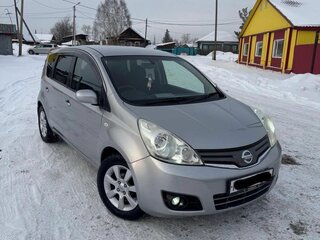 2010 Nissan Note I Рестайлинг, серебристый, 480000 рублей, вид 2