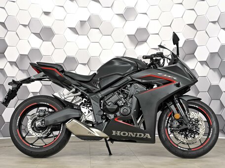 2024 Honda CBR 650R, чёрный, 1177000 рублей, вид 3